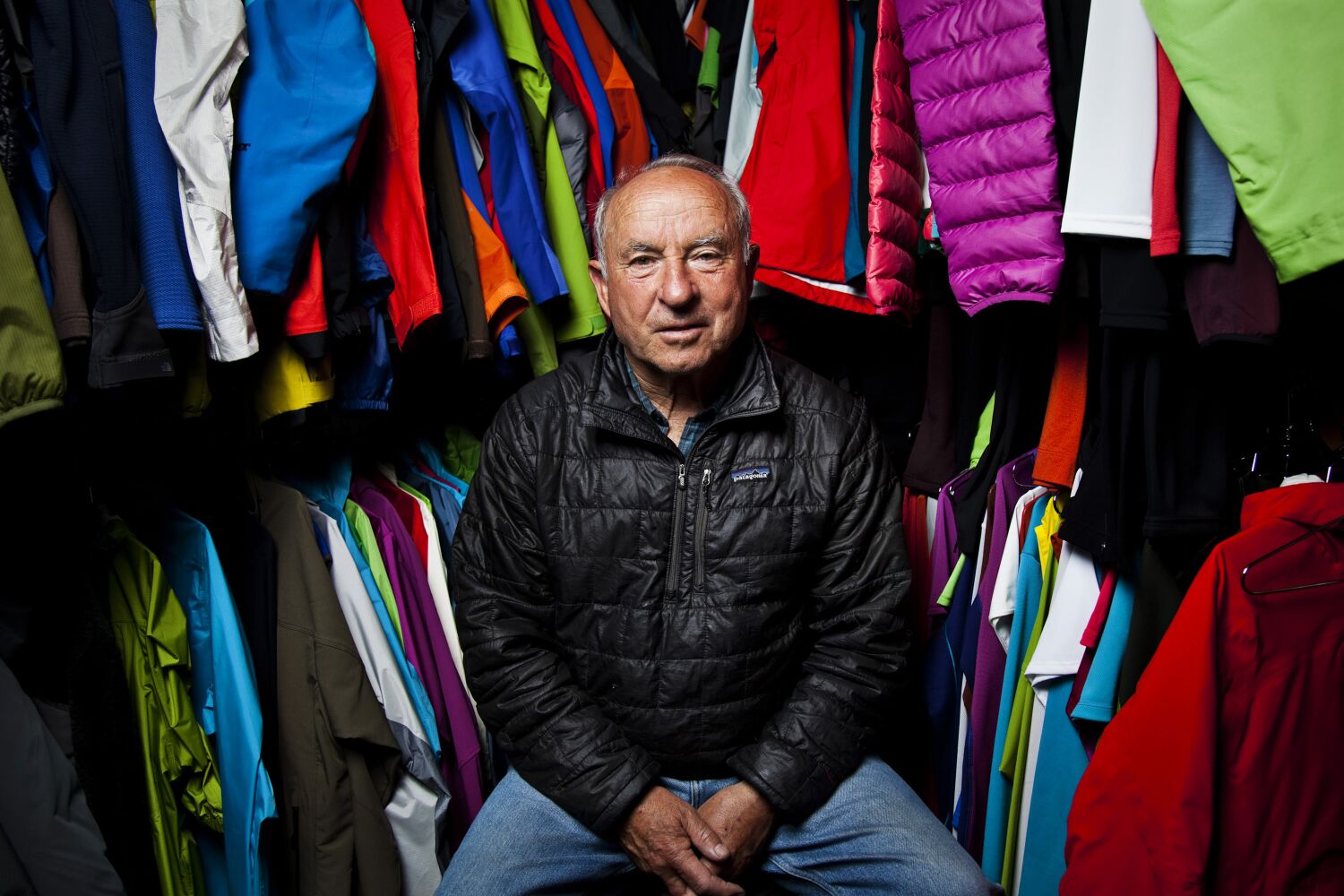 Pendiri Patagonia Mendonasikan Seluruh Perusahaan Untuk Membantu Memerangi Perubahan Iklim